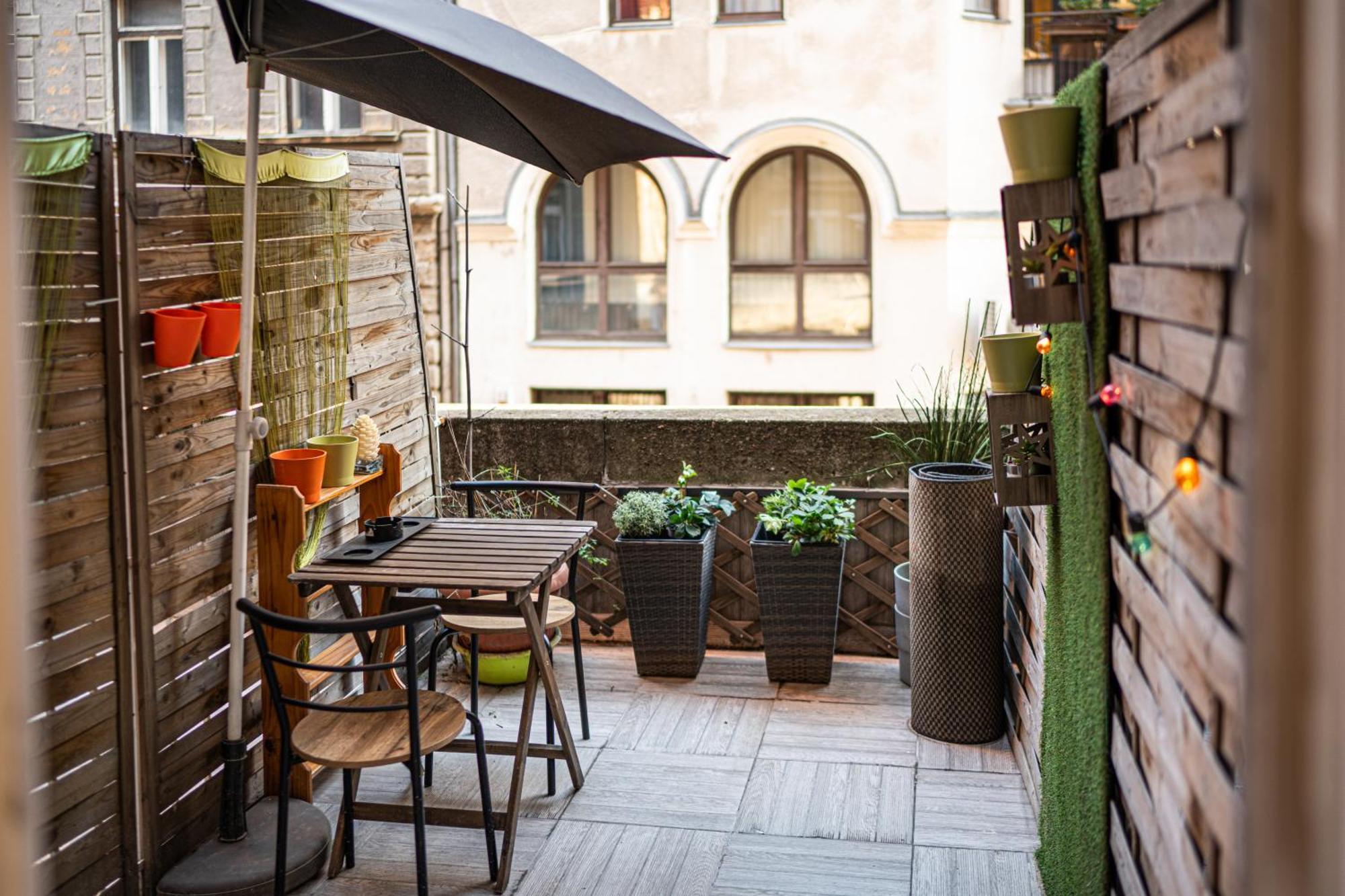 Central Terrace Budapest Exteriör bild
